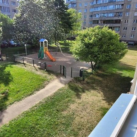 Apartments Near The Center And Airport Tallinn Bagian luar foto