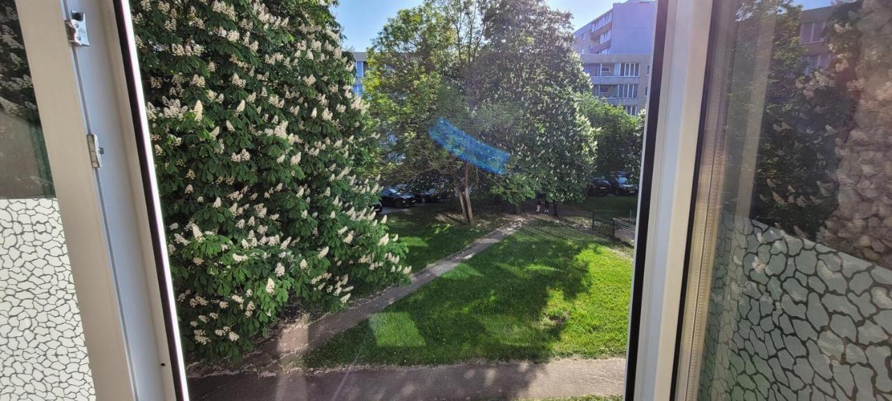 Apartments Near The Center And Airport Tallinn Bagian luar foto